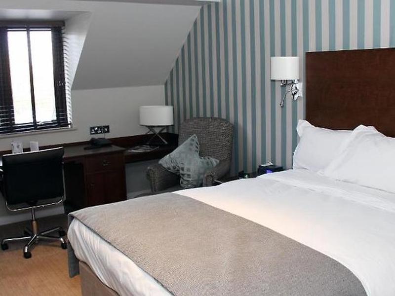 BBAE0E32B3E60D890997B4404F9F7433