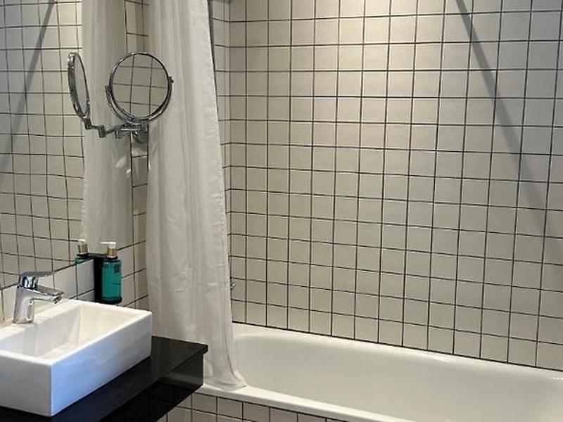 D1C8D5BD3181C0B7BAD814EFB4441B53