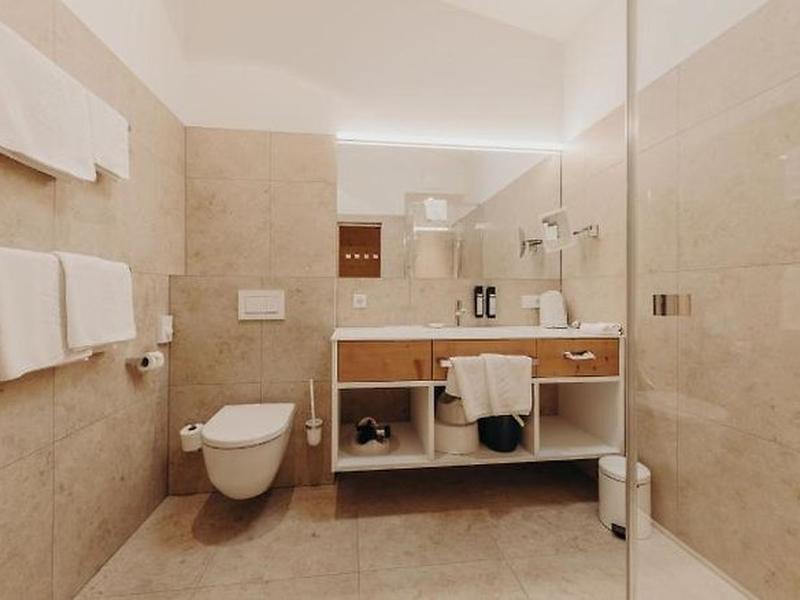 0559EE13EF5826C77D46E098180C96BD