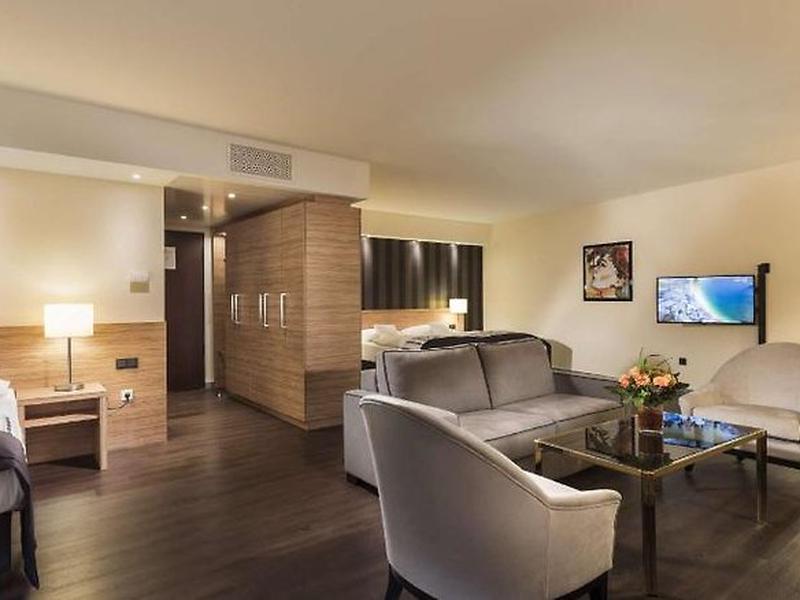 EBD7774D022BA94D2F41246BC1A1B5DB