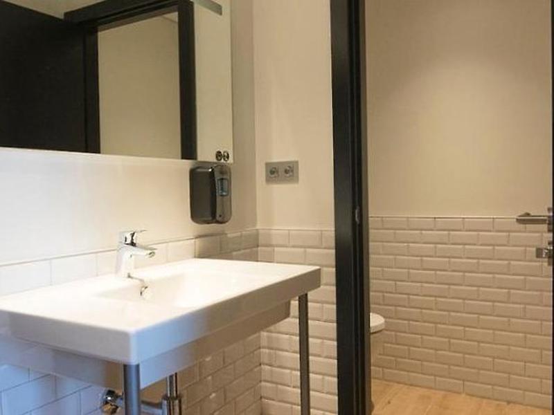 20E3A7457F59E928D80EEB4A0241195C