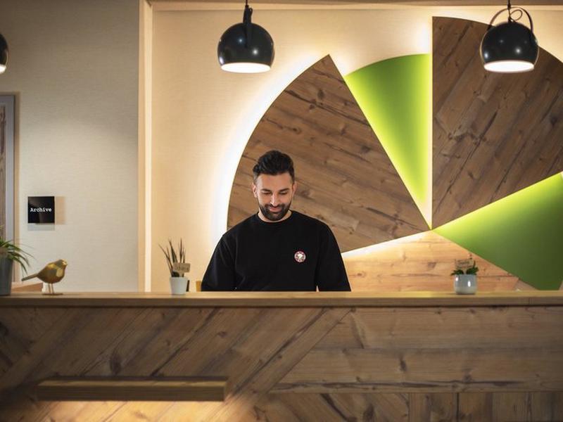 7012C47C640AD422AD469C18D8BE2B14