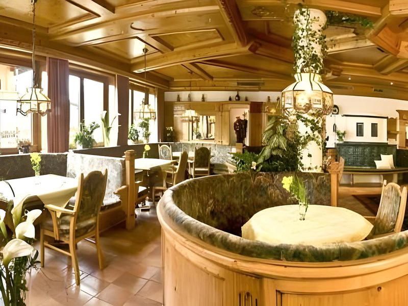 FC2446FAADFB60D1A32321B28EA8AD5A