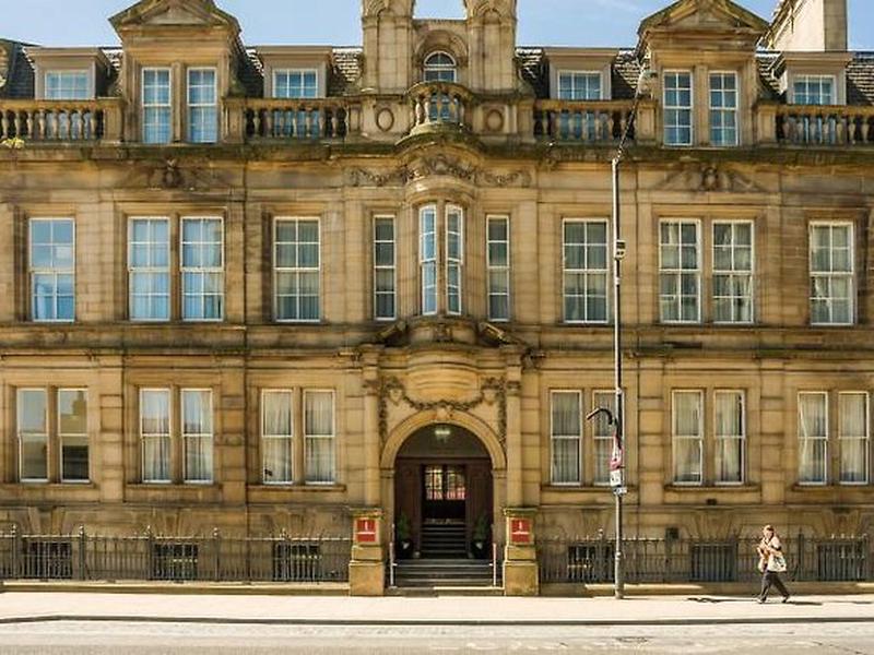 32D9373AD538DFF8314A21AC7FB3B8AE