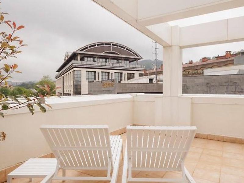 01A532823577608CF4E693306715FC48