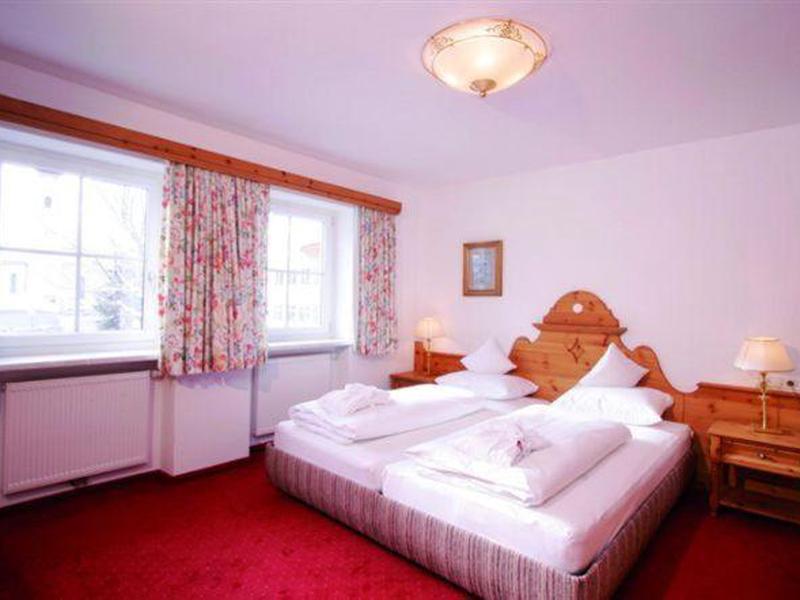 AC622560340BB6CC2DE30FC0B497F9BE