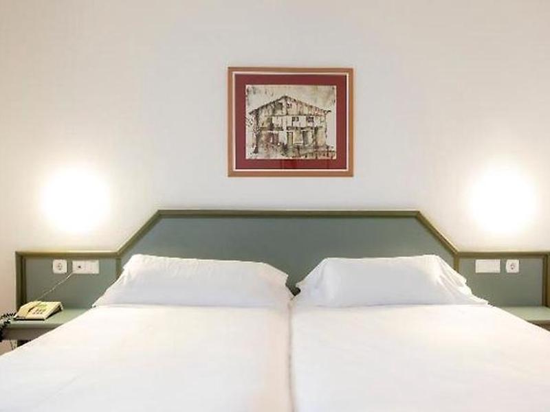 773627DBFA967A31B1A87185415FB009