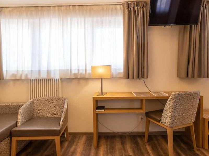 F6E9822F229249C0FC013EA74612C48C