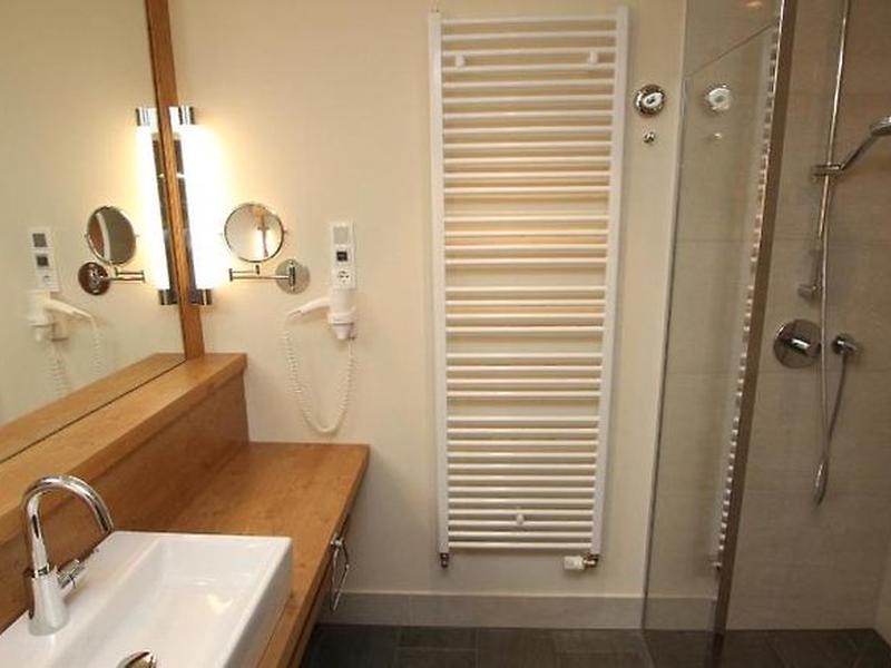 82F32228DEB5D160432A1D75760E1AC8