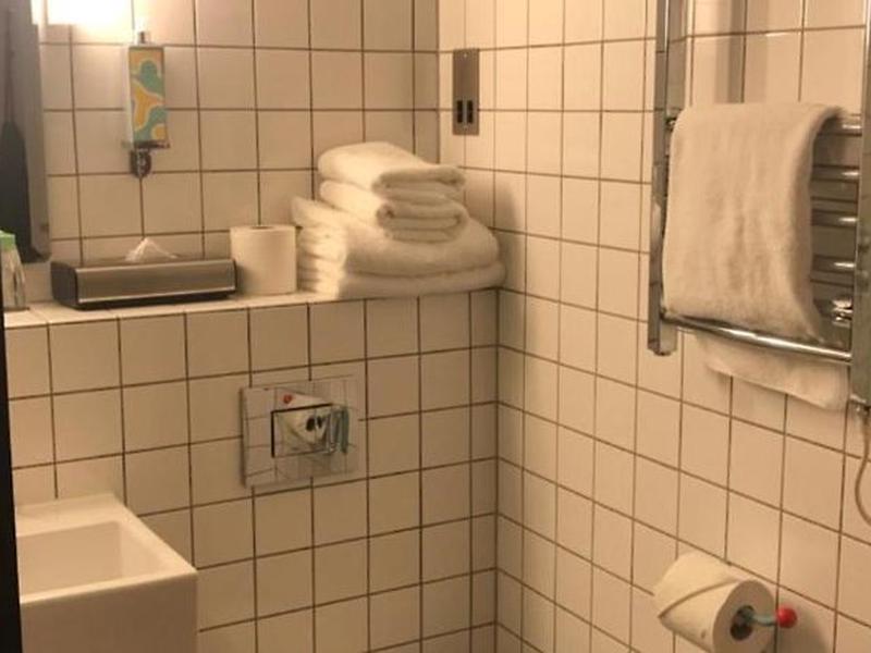 2442992B6D1E4C324AF5024A529468FF