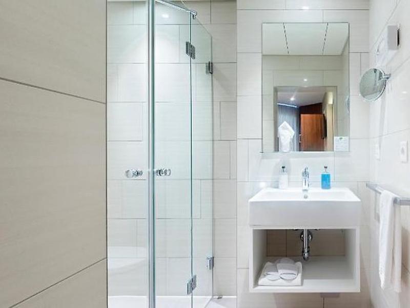 80512724BB09F12E45A62EB8A94F1615