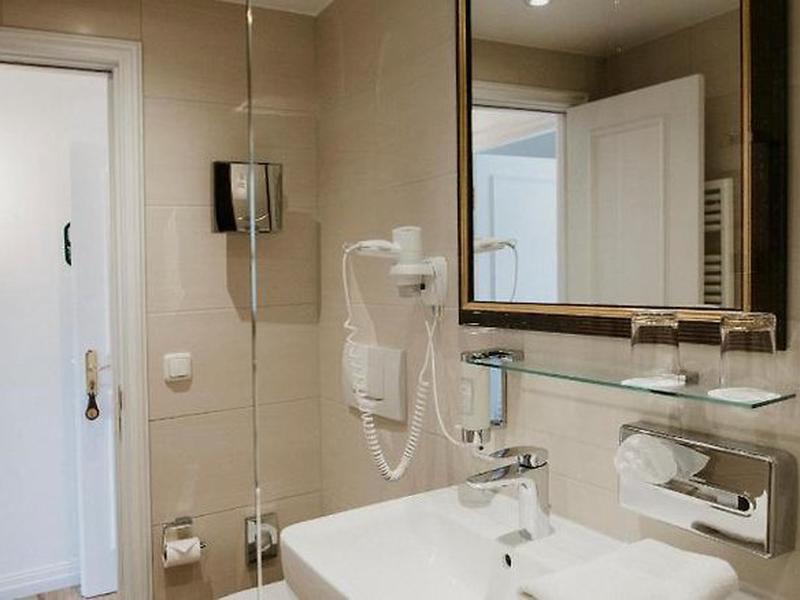 BCDD39DDCBB56A01F51085EE952E4907