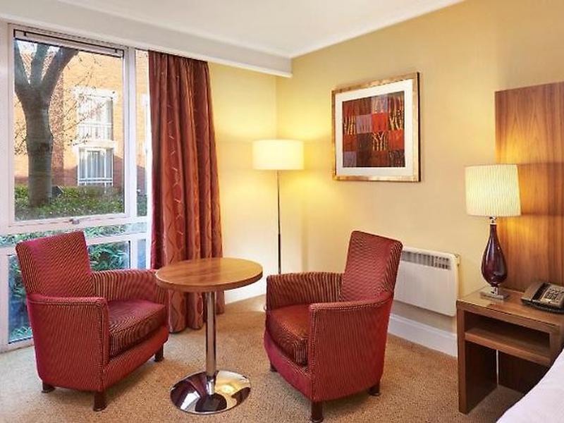 345F6EFBB8BF941508921E0D953717AA