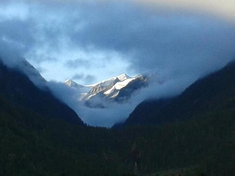 C9A962EC28B256F4F020C28A42866576