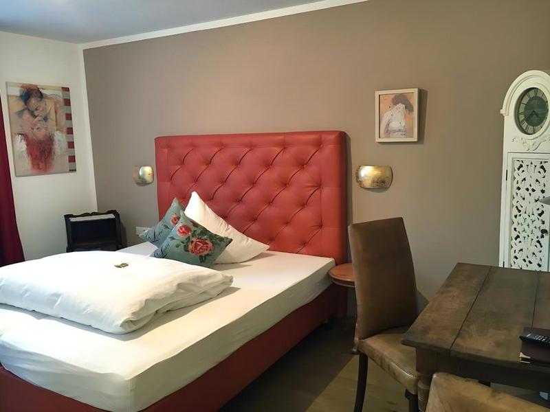 E60EAA8F5EA6F89565591918CD43A8BF