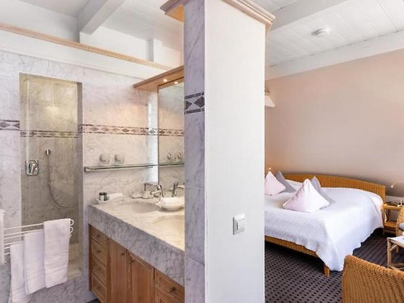 2A0376A441EE0F337AB504C353F61AAA