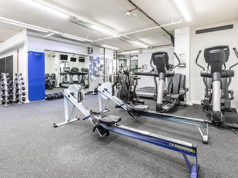 C0729C6E4027DF1768FAFC6AEB2675C2