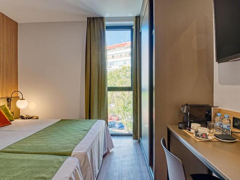 C678462C7DAD2D4AB0C0026ED4D19DC4