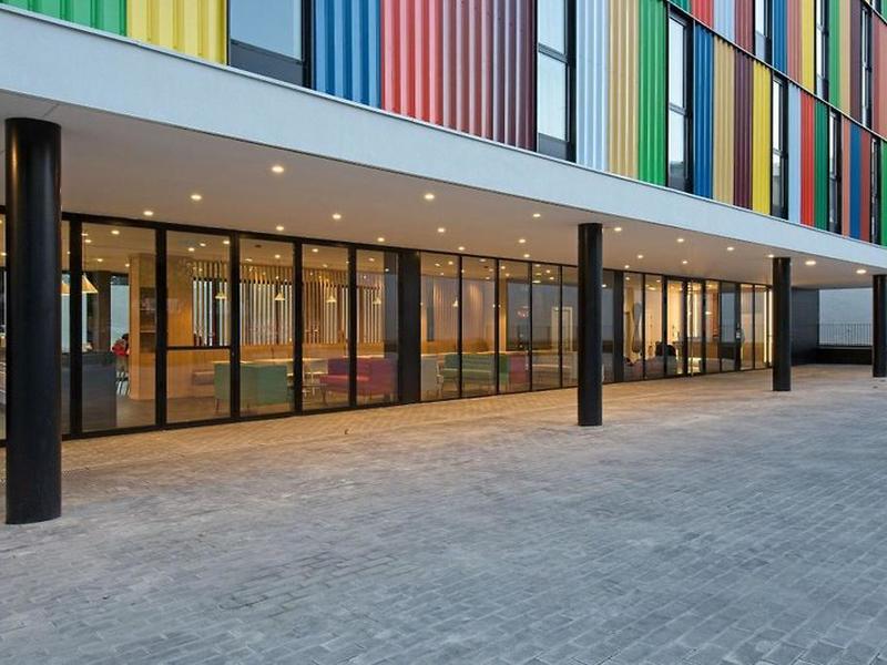 D798D6BBAC6D6EBBE8F56BE3624AA635