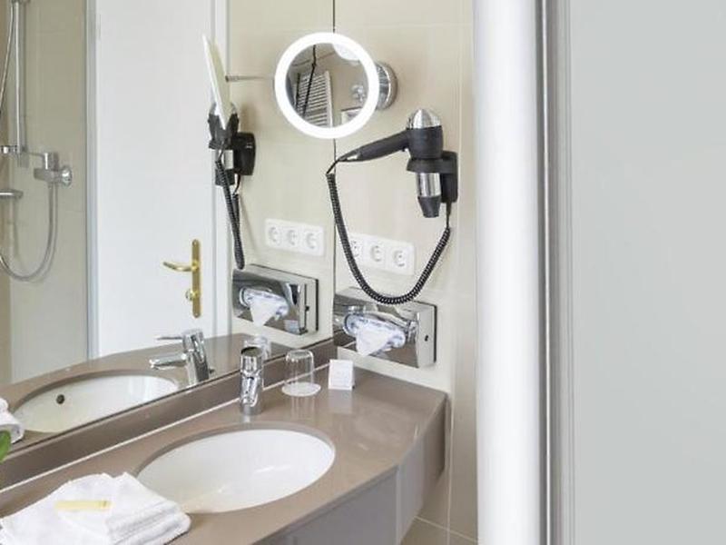 9B504726AF0565209BE0F81E10AAFEA2