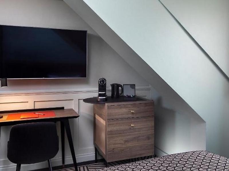 E527C8DFED1EA4ACF360C37BF557FC7E