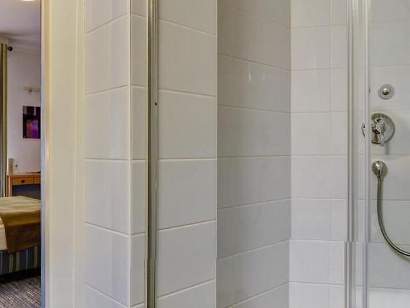 E3EE48872A491C0516C30F8DA672319F