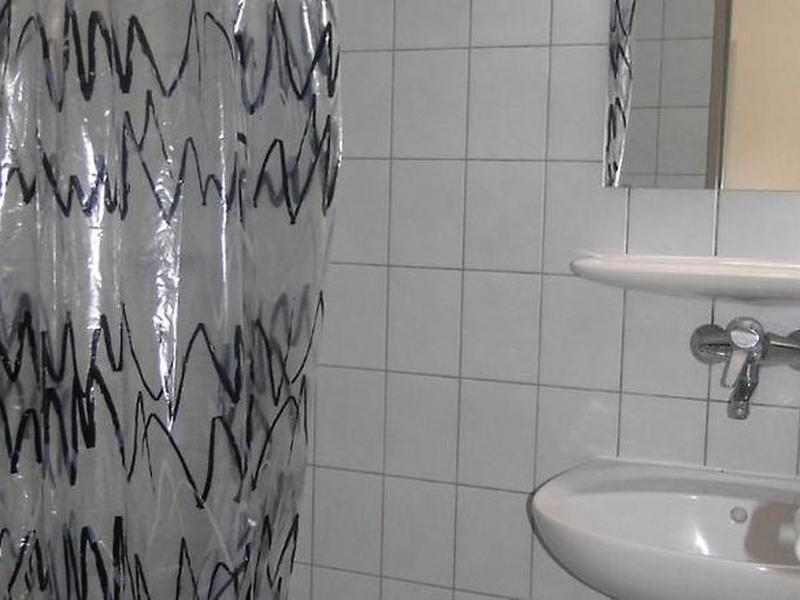 B78B85033F569BD3036FA5CB2F92D5E4