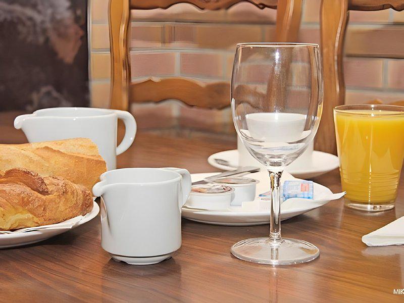 C7B2F2F96F01118205A3A3833388B556