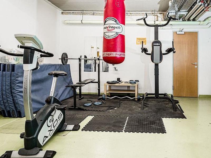 9CA85A02F2F0B2169F049BD5533AEC86