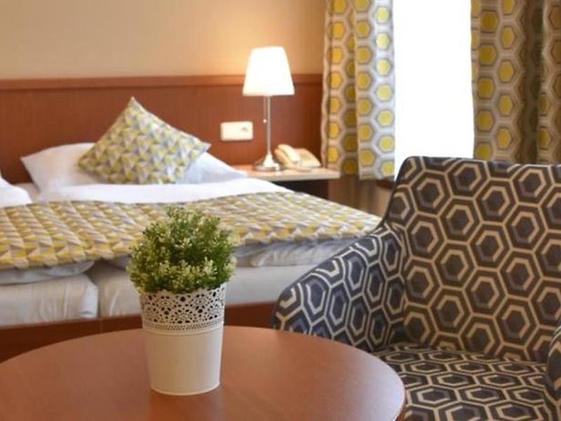 E9538B0272A4D4BF96BAF21FC28DA7F1