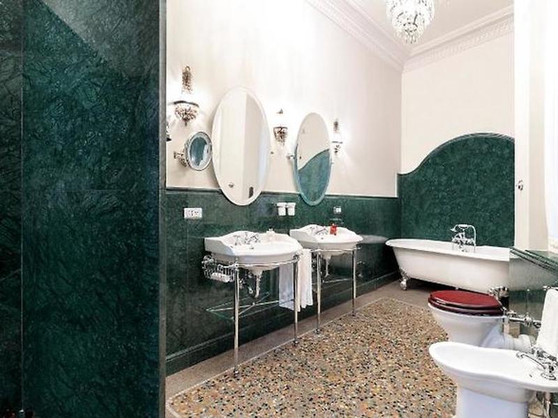 74194BDE255E1C570E66C0A5C75D910A