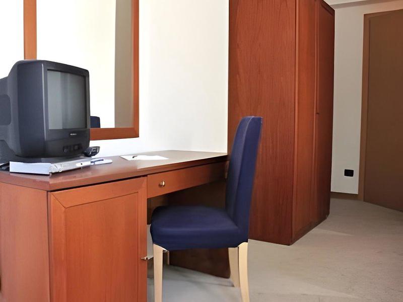 6B053D256EEC6EDB6E0D54497C4193CF