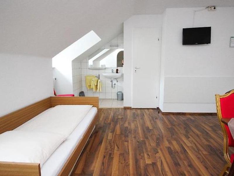 B427AFB759B1939F988625E9FA9C2704