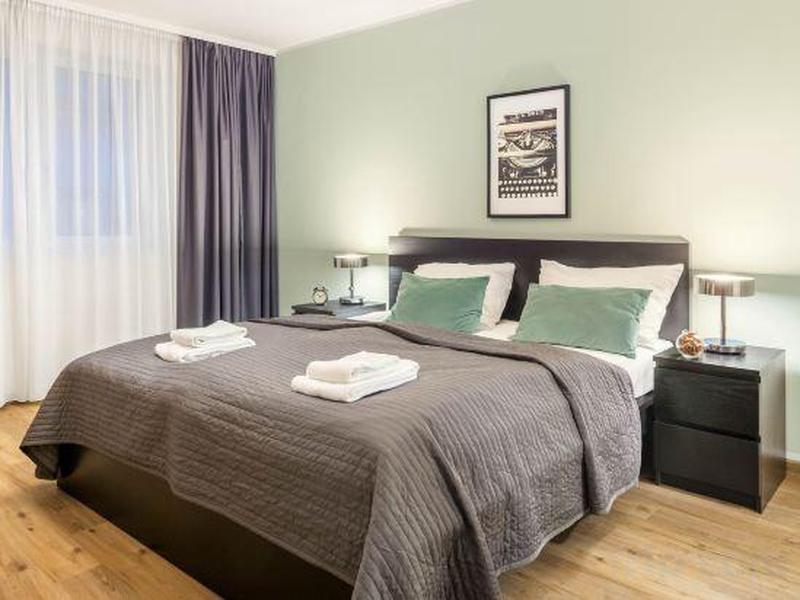 084EF4CDD5DE00FA066F9A3694FF49D4