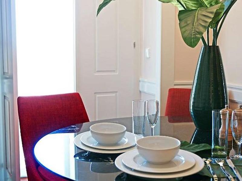 AF919A3BD0529415DA5ADD693B0E6E2D