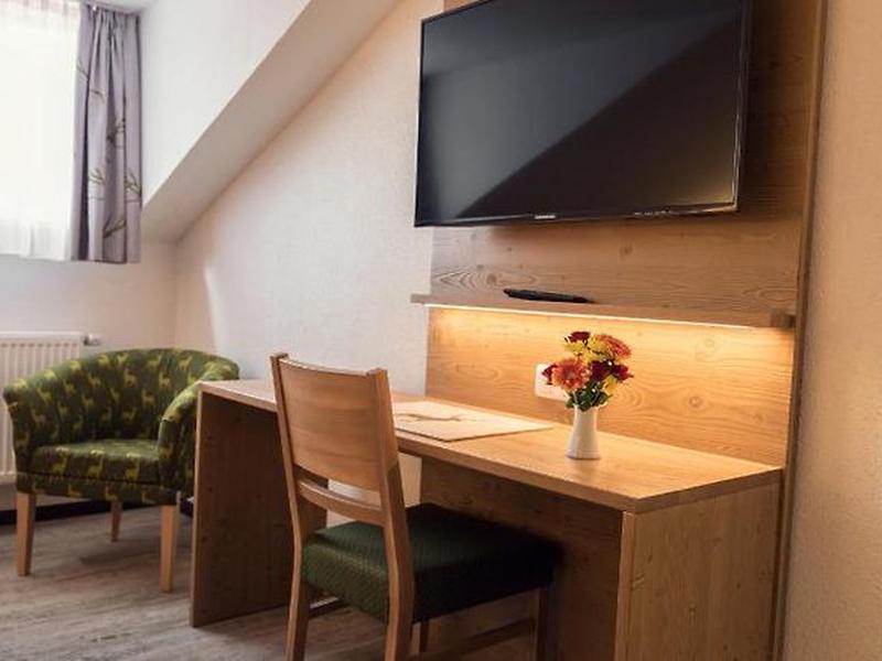 552EB8D5951BB578DE747B55F3655D6E