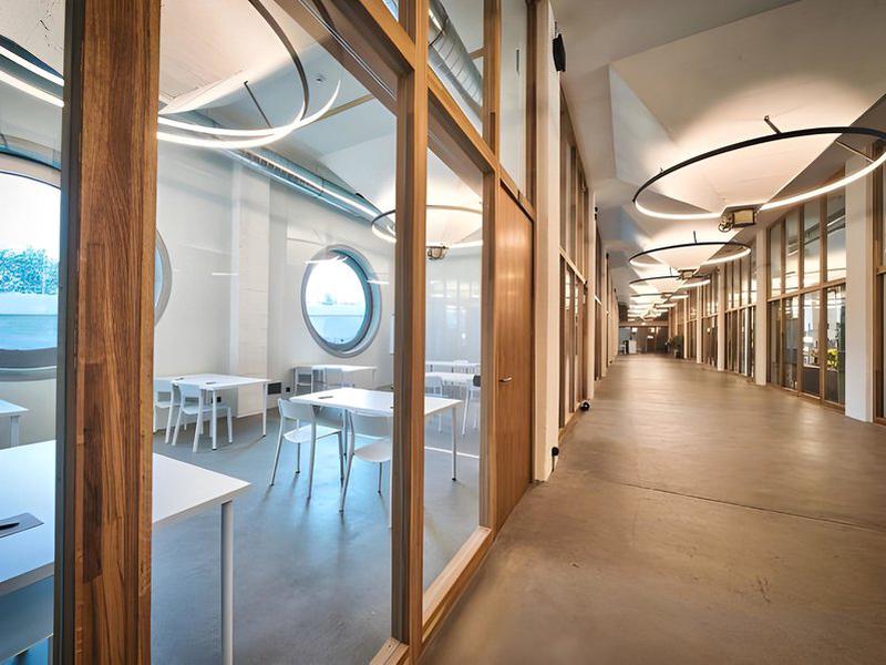 264FD2F4E8BAAFD7F3A2842F3FCBA649