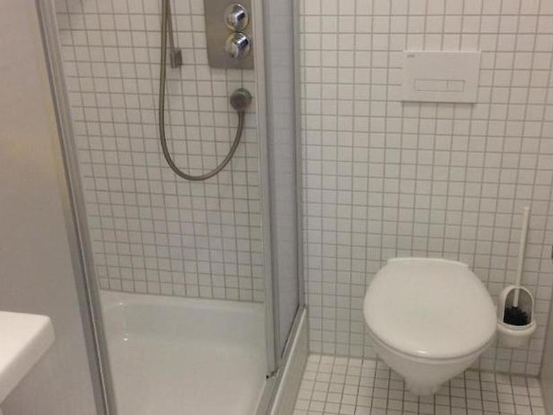 42FCF06F33887FBD3B9576A0FBD664D6