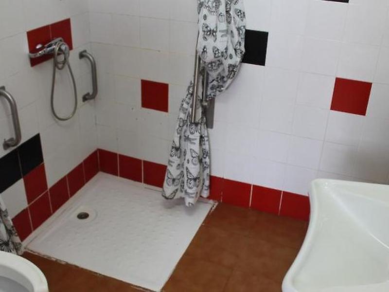 E65E6F15CF3DE93648B719A048915A66