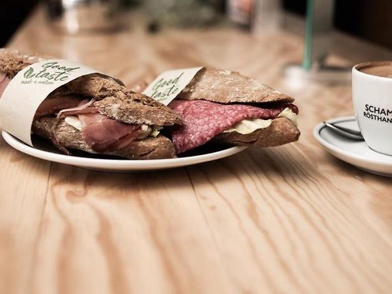 003324F4D48767A4D739E23DE9BB56E2