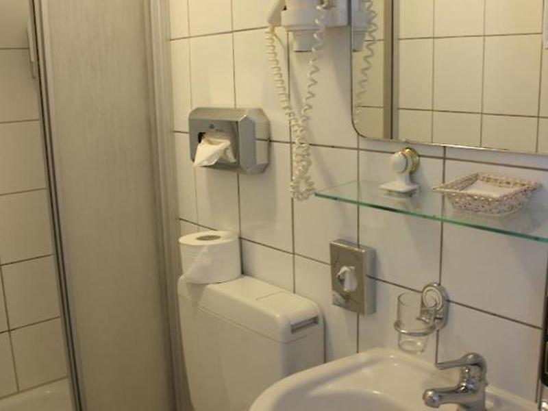 E5B727C56989BBA52ED8DE1287756A65