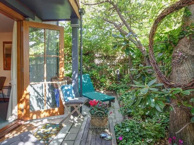 0522EA740C26451263AE5D97B5BEF89E