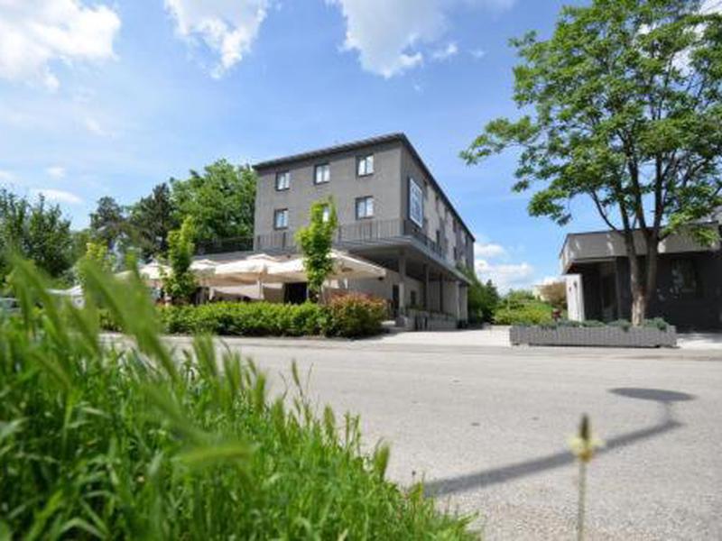 3DFFDCF1D27A555689E6FCFFB0BC758E