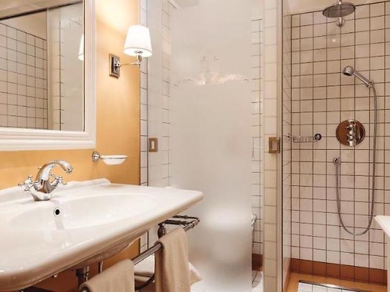 7949078BC959E0D8C8A14B0674705BAD