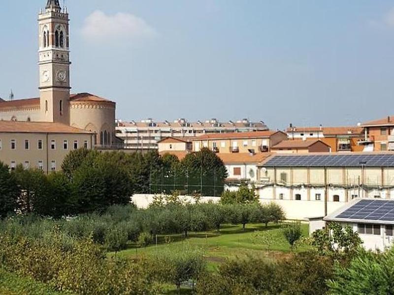 58DFDD7BB6D21C6C6D581AD196AD5D2A