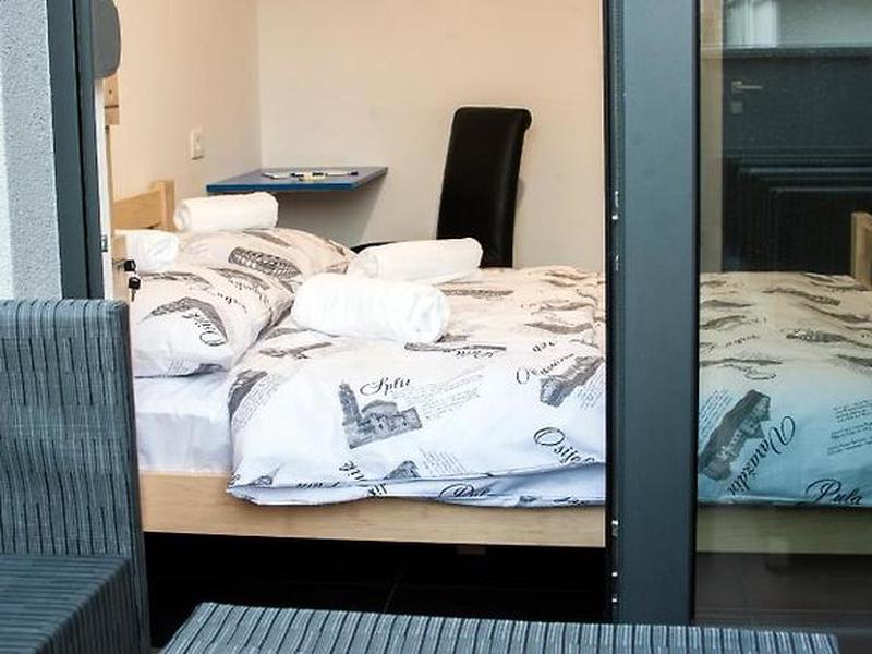 F06285D5D4D85693956BA32E6A9157AA