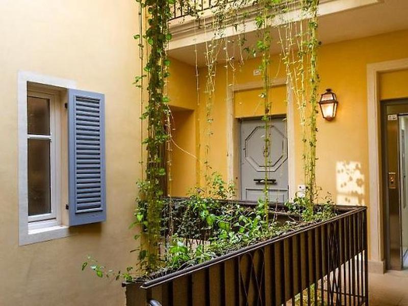 9FB156FA272DDFC6AEDC6AAF706DCC09