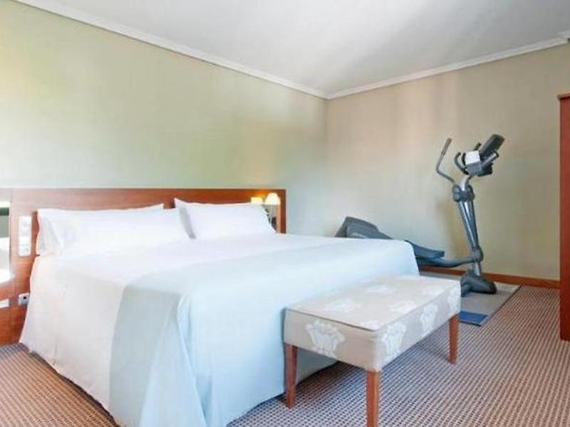 4EC05506C75388A02564B47EBE9BFD50