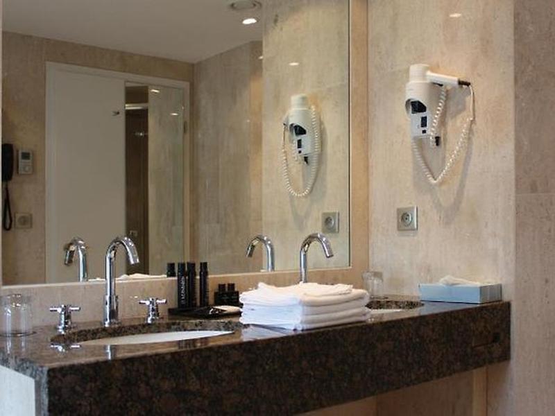 EF029374451732E22B847C451F197E66