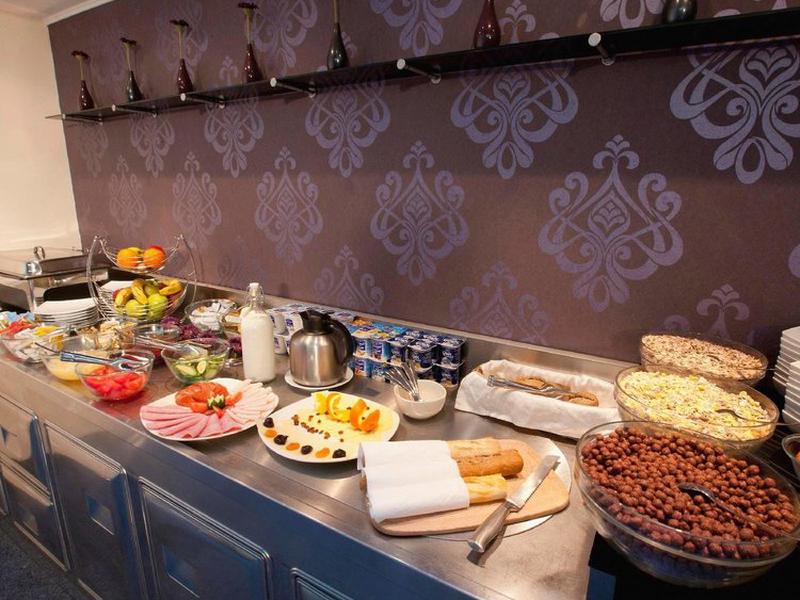 1E21564F8668EFF07CFE10E5F2AD06A0